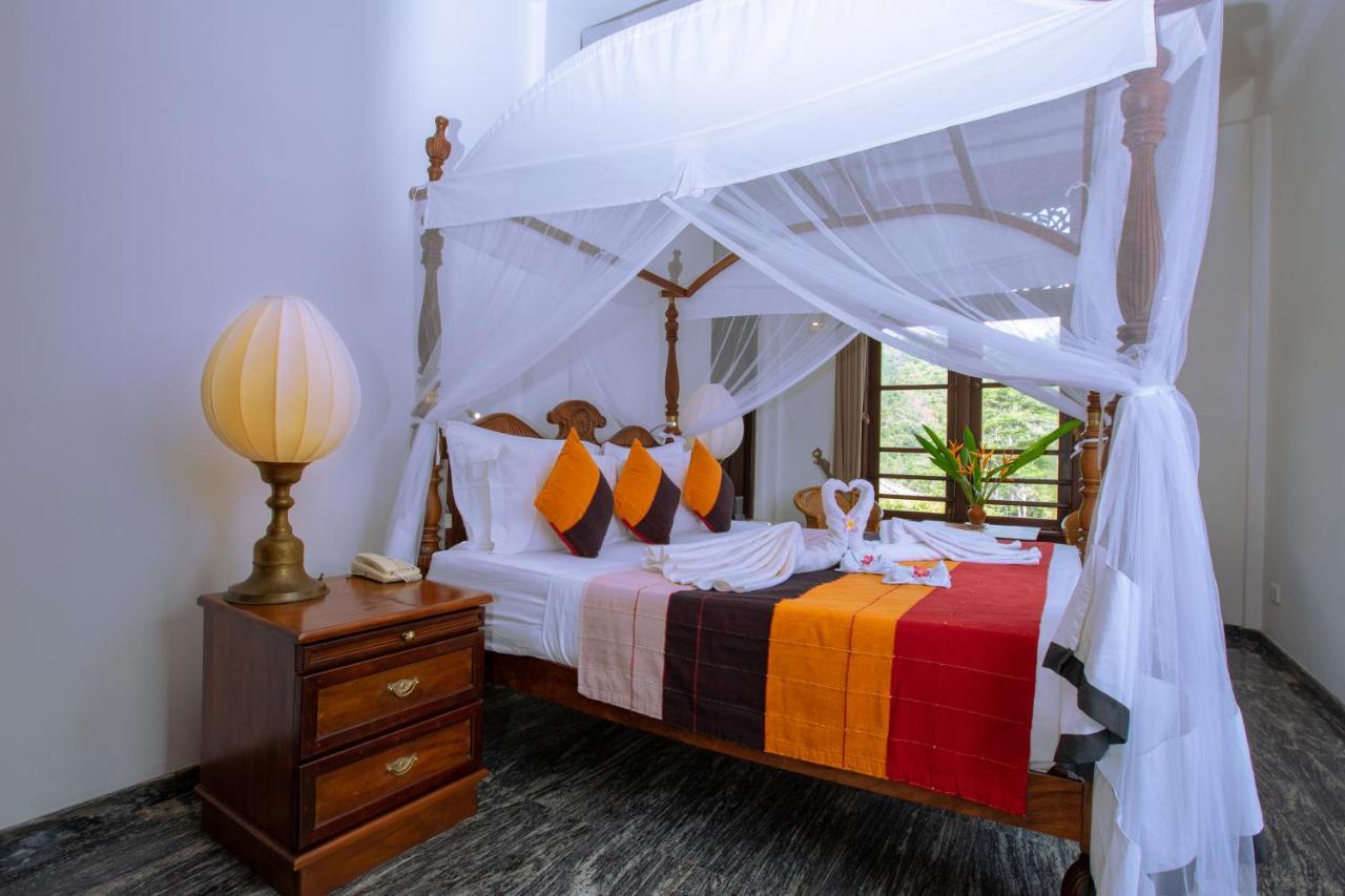 Niyagama House Hotel Гале Екстериор снимка